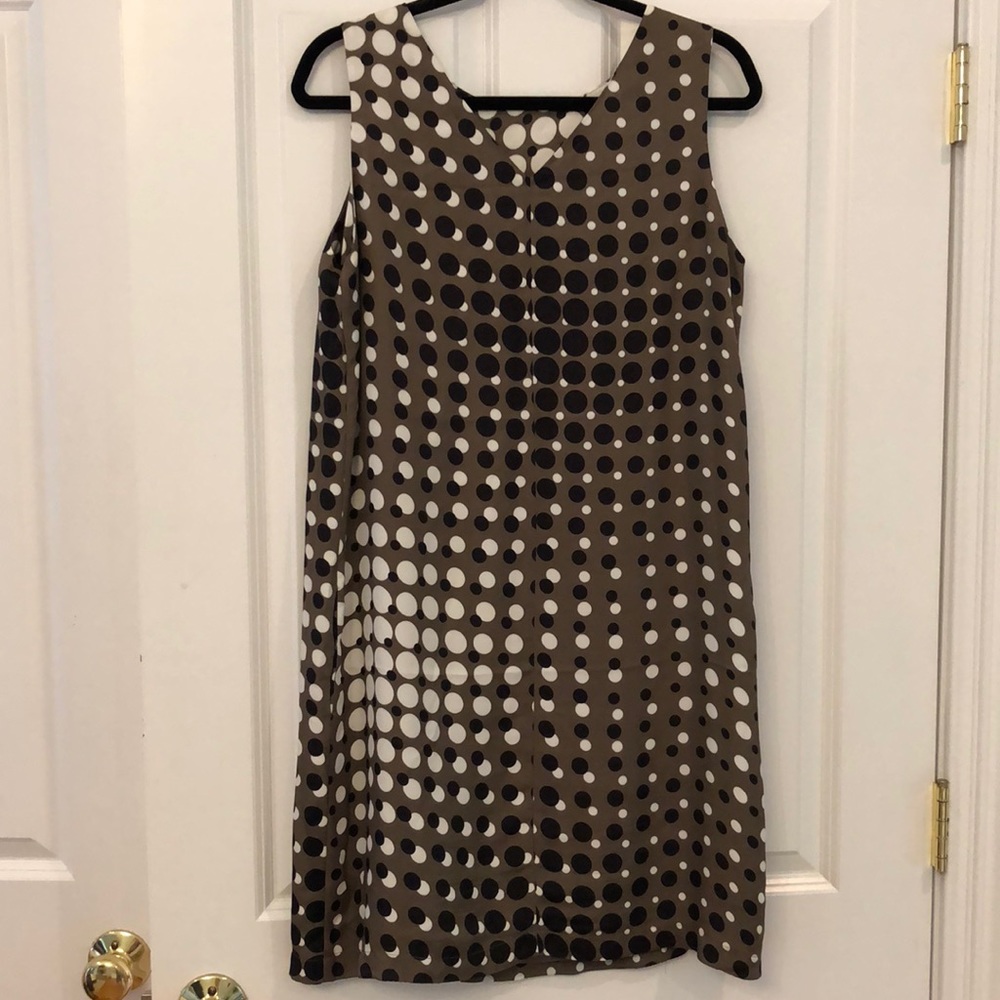 Dress - Picture 6 of 6